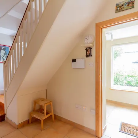 Gæstehus Guestready - Glasnevin Charm Near Dcu 3*